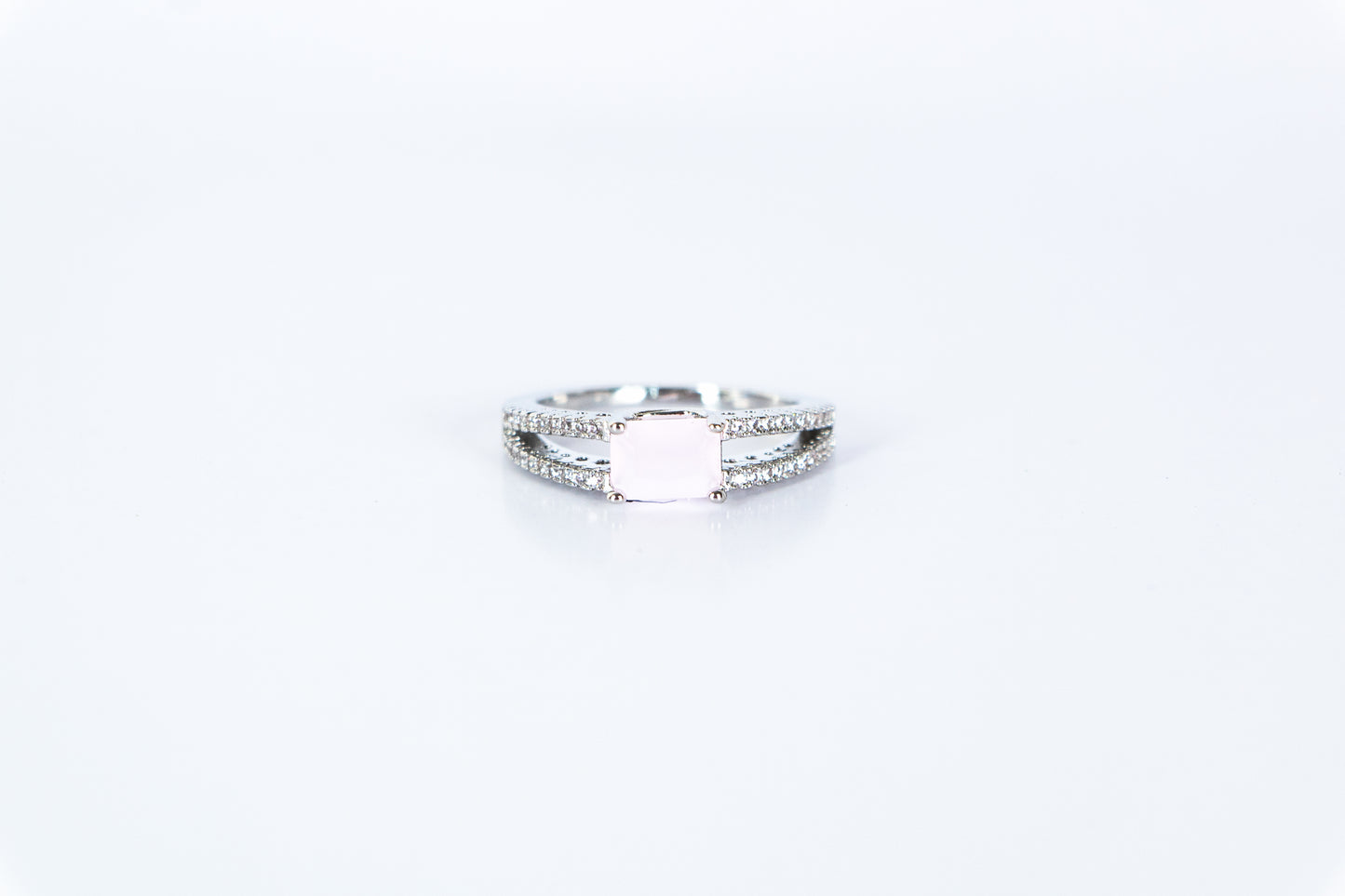 Noir Grace Split Band Ring